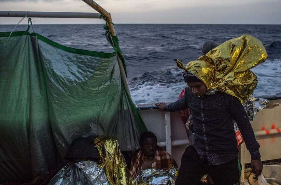 为什么要移民加拿大萨省{港媒称加拿大新移民政策遭中国富豪冷落}